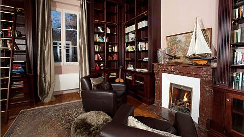 Exceptional villa in front of 