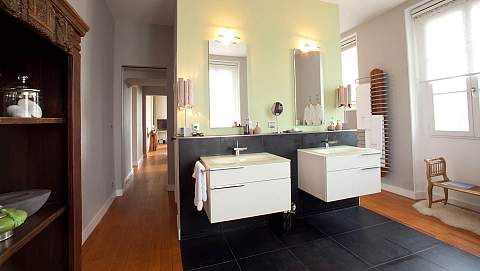 Exceptional villa in front of 