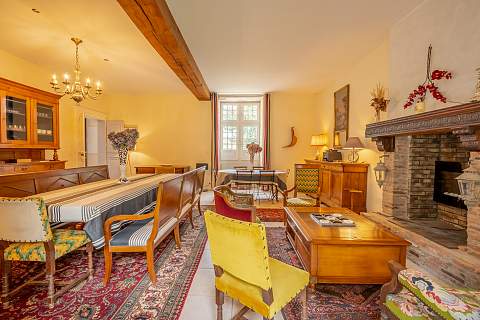 Maison noble historique du début du 16ème siècle renovée