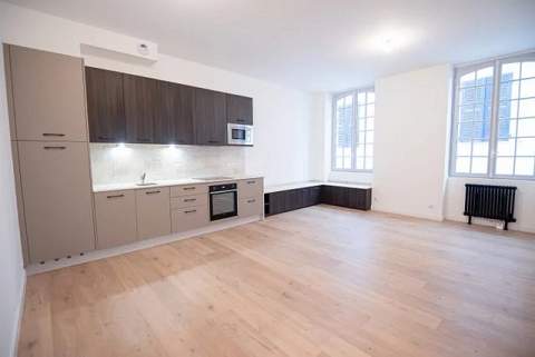 BAYONNE HYPER CENTRE - APPT DE TYPE T2 BIS