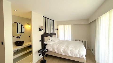 VENDU _ BIARRITZ BEAURIVAGE -  VUE MER ET MONTAGNE