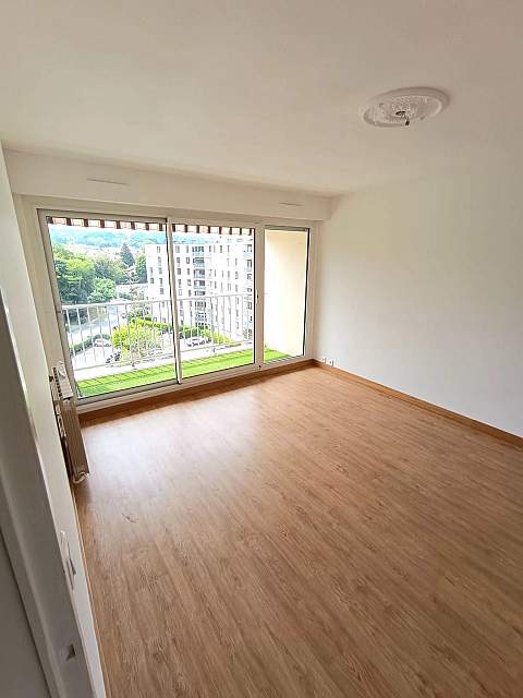 VENDU - ANGLET ST JEAN - APPT T3 ENTIEREMENT RENOVE