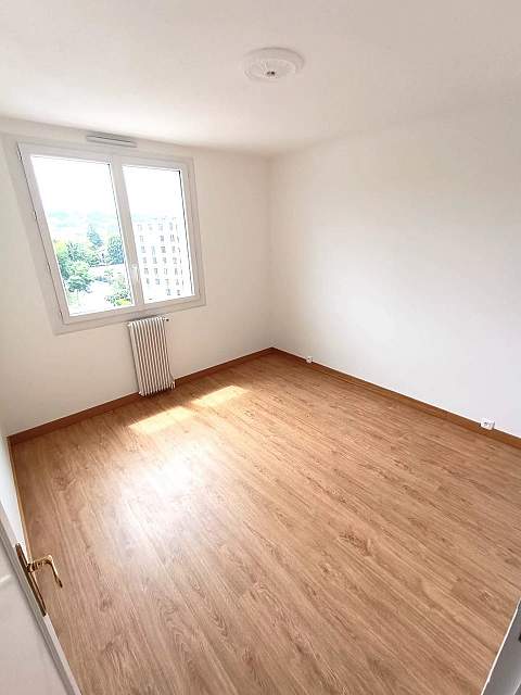 VENDU - ANGLET ST JEAN - APPT T3 ENTIEREMENT RENOVE