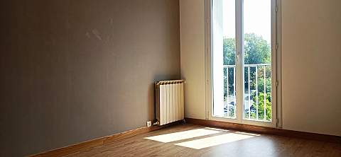 VENDU - ANGLET ST JEAN - APPT T3 ENTIEREMENT RENOVE