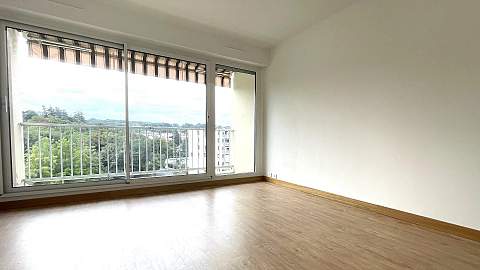 VENDU - ANGLET ST JEAN - APPT T3 ENTIEREMENT RENOVE