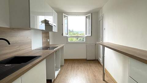 VENDU - ANGLET ST JEAN - APPT T3 ENTIEREMENT RENOVE