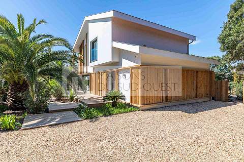 Villa contemporaine à 2 pas de la plage de la Gravière