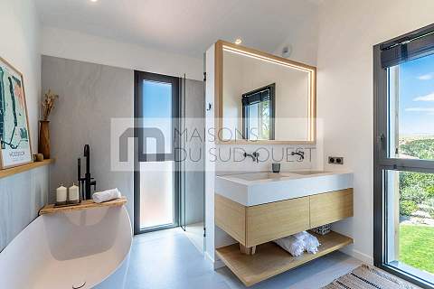 Villa contemporaine à 2 pas de la plage de la Gravière