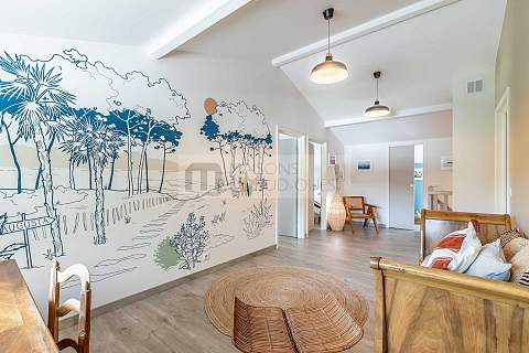 Charming villa with swimming pool overlooking the golf course