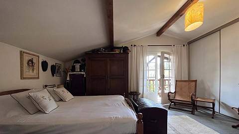 Charmante villa au calme à Seignosse de plus de 200 m2 , idéal pour votre projet.