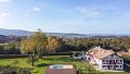 DANS UN CADRE CHAMPÊTRE, MAISON BASQUE AVEC PISCINE