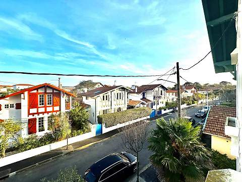 * VENDU * Joli T2  dans l'ancien 40m2 au calme quartier Larrepunte à Biarritz