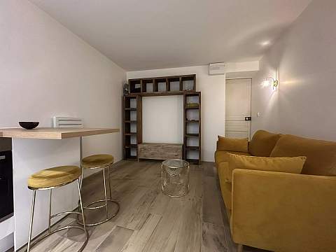 Souplex meublé avec stationnement  quartier Saint Charles  Biarritz