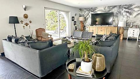 URRUGNE - VILLA CONTEMPORAINE