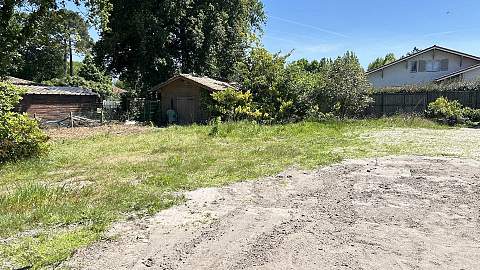 Terrain viabilisé au calme proche de tous commerces