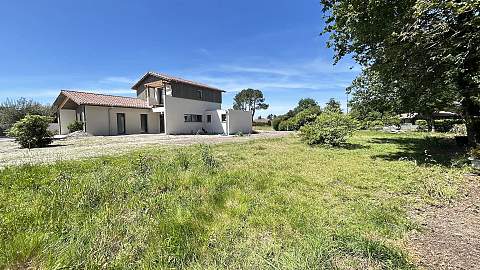 Terrain viabilisé au calme proche de tous commerces