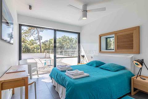 Somptueuse villa contemporaine entre lac et océan