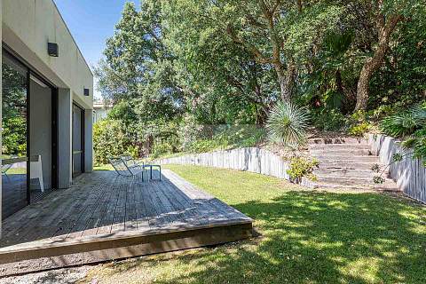 Somptueuse villa contemporaine entre lac et océan