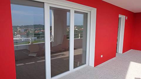 ANGLET - T2 APPT AVEC TERRASSE & PARKING