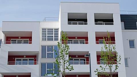 ANGLET - T2 APPT AVEC TERRASSE & PARKING