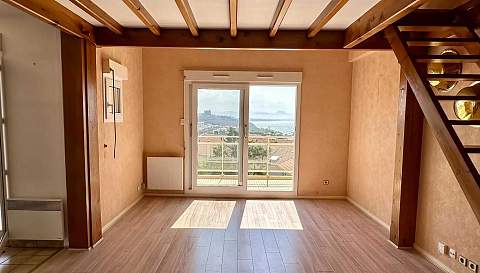 *SOUS COMPROMIS* Biarritz appartement de type 3 Bis avec vue spectaculaire et charme à réinventer