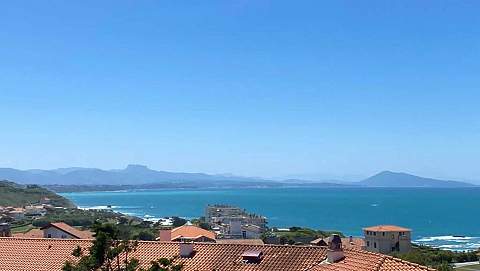 *SOUS COMPROMIS* Biarritz appartement de type 3 Bis avec vue spectaculaire et charme à réinventer