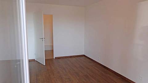 ANGLET - T2 APPT AVEC TERRASSE & PARKING