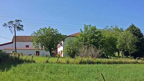 LOHITZUN-OYHERCQ  -   FERME