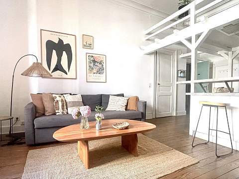 Charmant studio avec mezzanine - Quartier St Charles