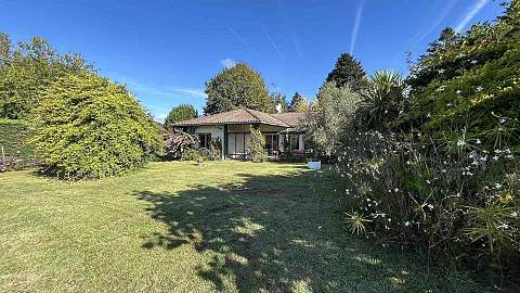 Villa de plain-pied avec séjour cathédrale de 80 m2