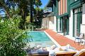 Villa contemporaine néo-basque avec climatisation et piscine chauffée